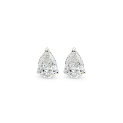 Boucles d'oreilles puces en argent 925 et moissanite en taille poire